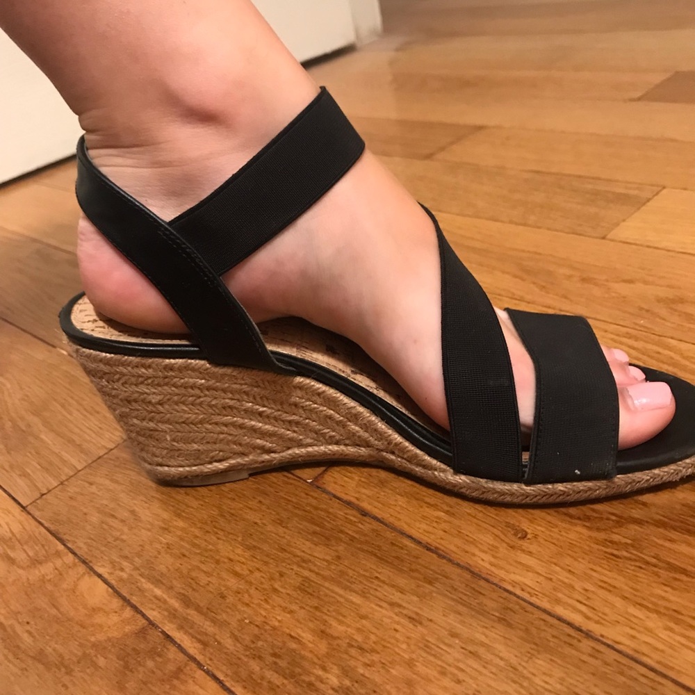 Strappy black wedges